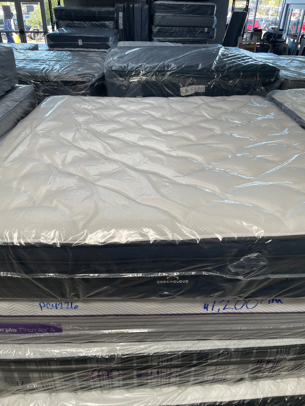 DREAMCLOUD PILLOWTOP KING MATTRESS