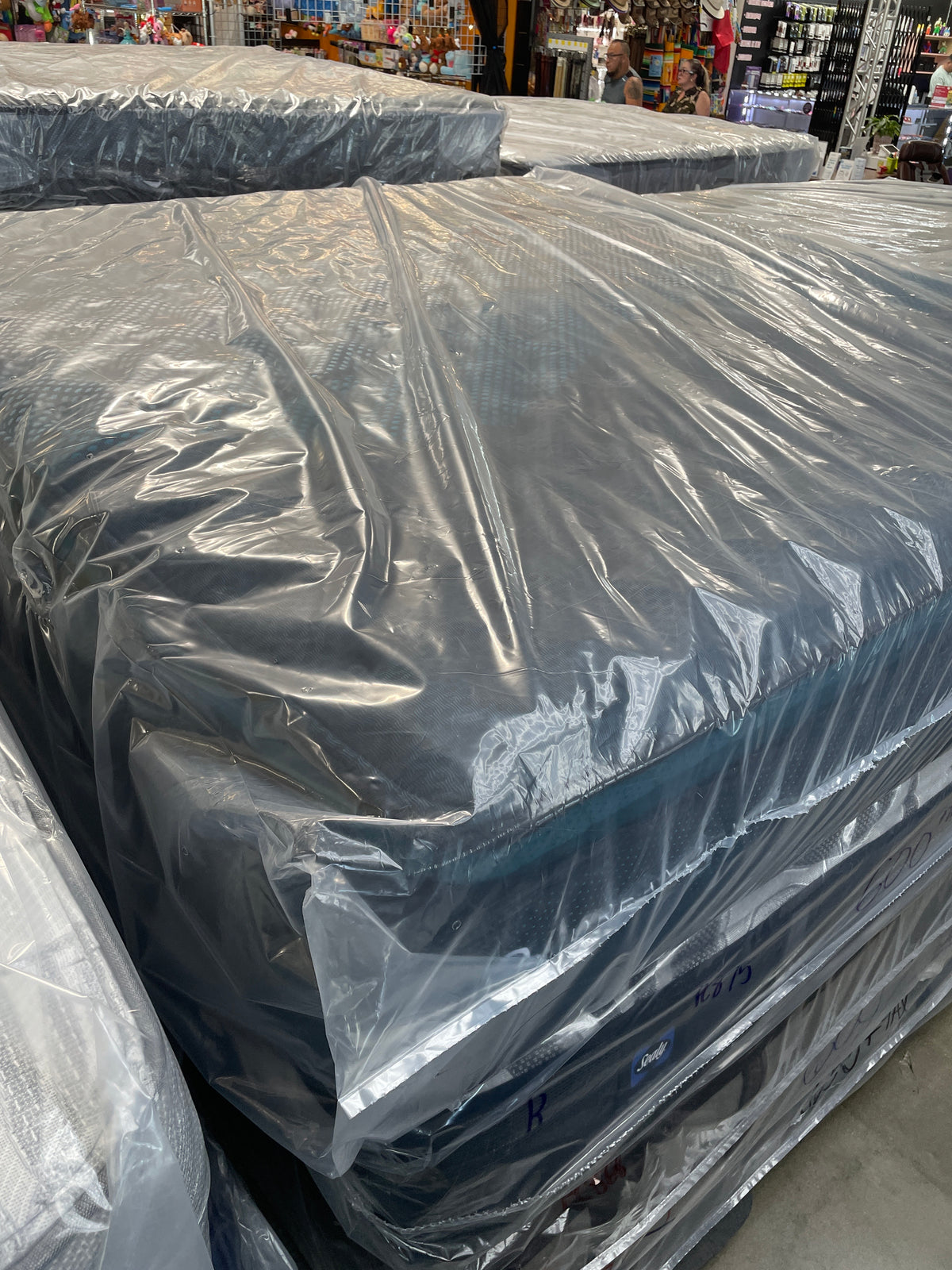 DREAMCLOUD PRESSURESMART PILLOWTOP EXTRA FIRM KING MATTRESS