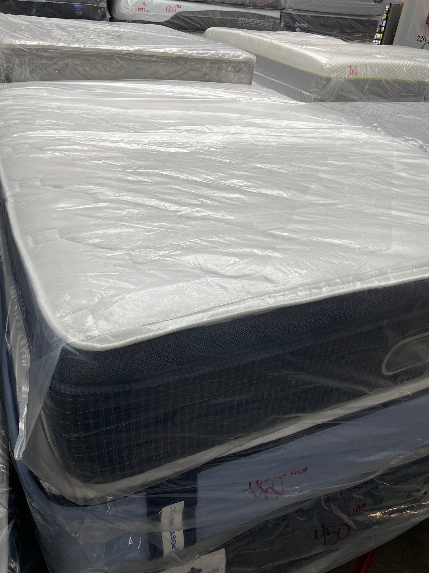 BEAUTYREST SILVER EUROTOP QUEEN MATTRESS