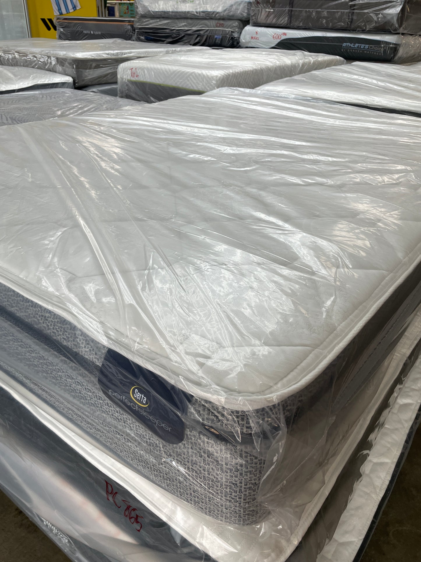 SERTA PERFECTSLEEPER QUEEN PILLOWTOP MATTRESS