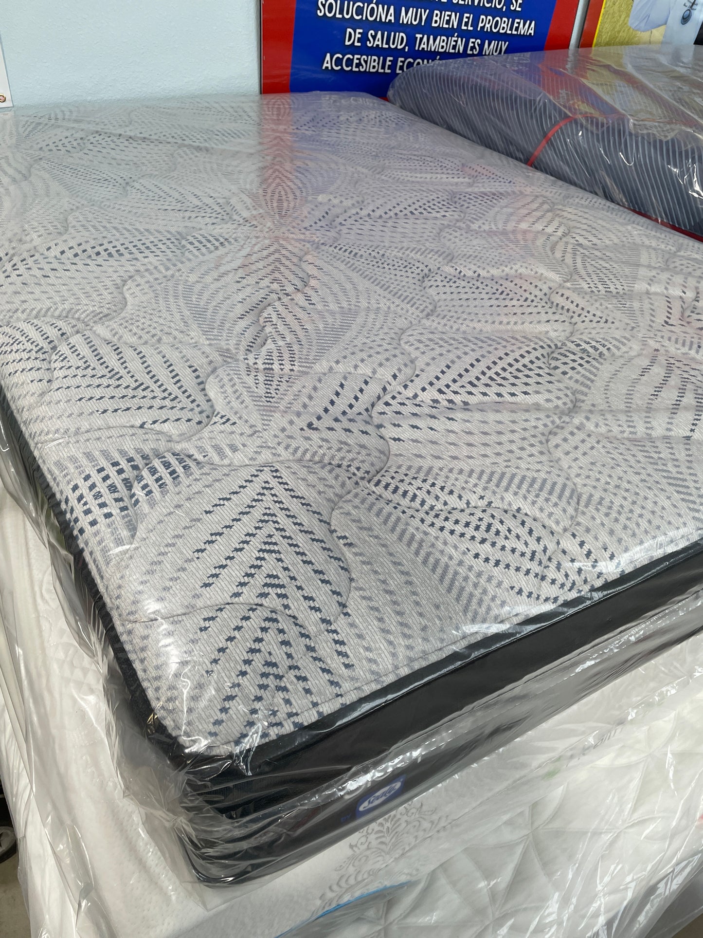 SLEEPYS BY SEALY FULL MATTRESS