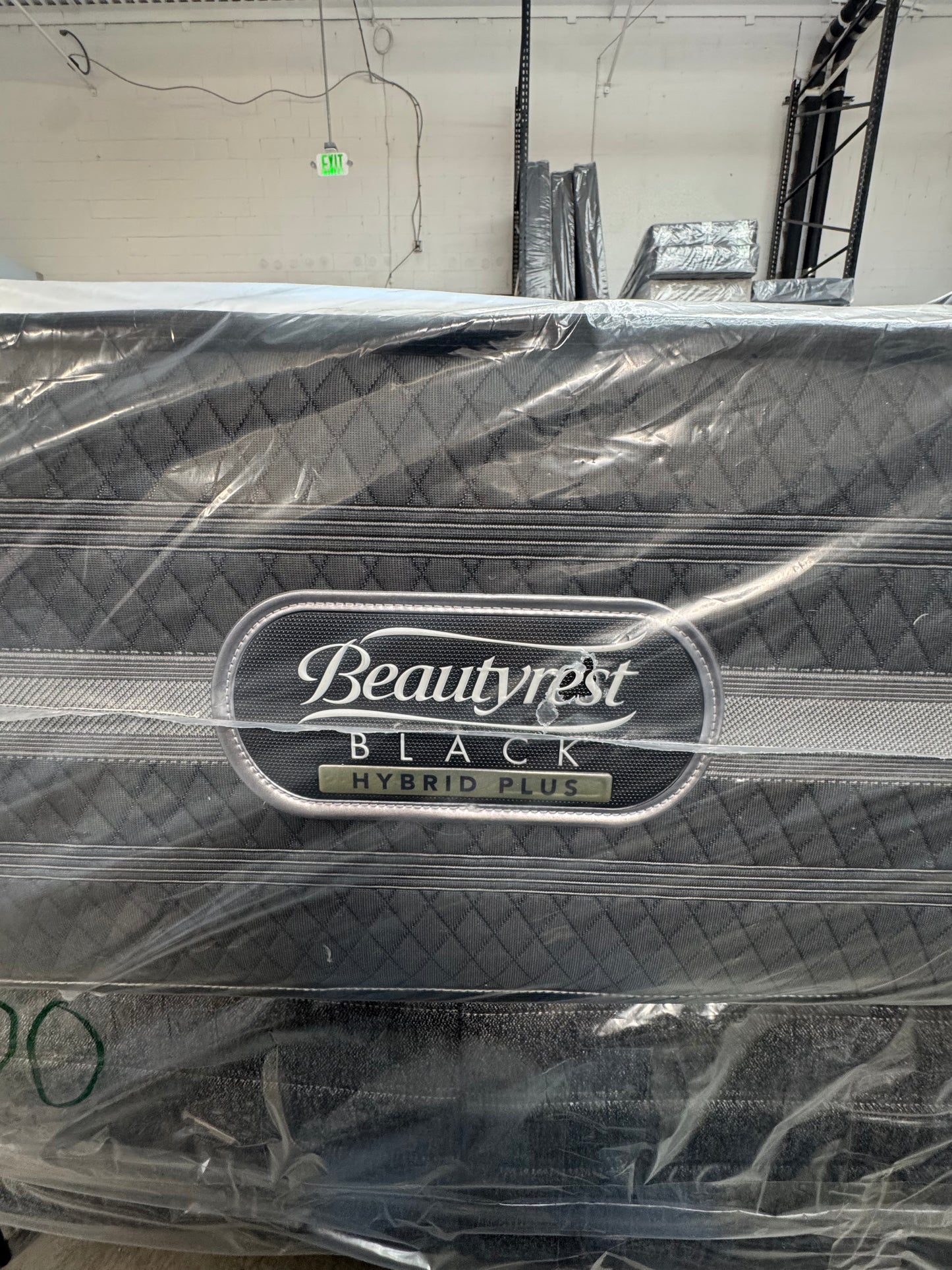 BEAUTYREST BLACK HYBRID PLUS