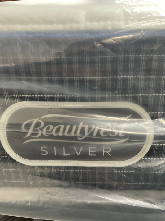 BEAUTYREST SILVER EUROTOP QUEEN MATTRESS