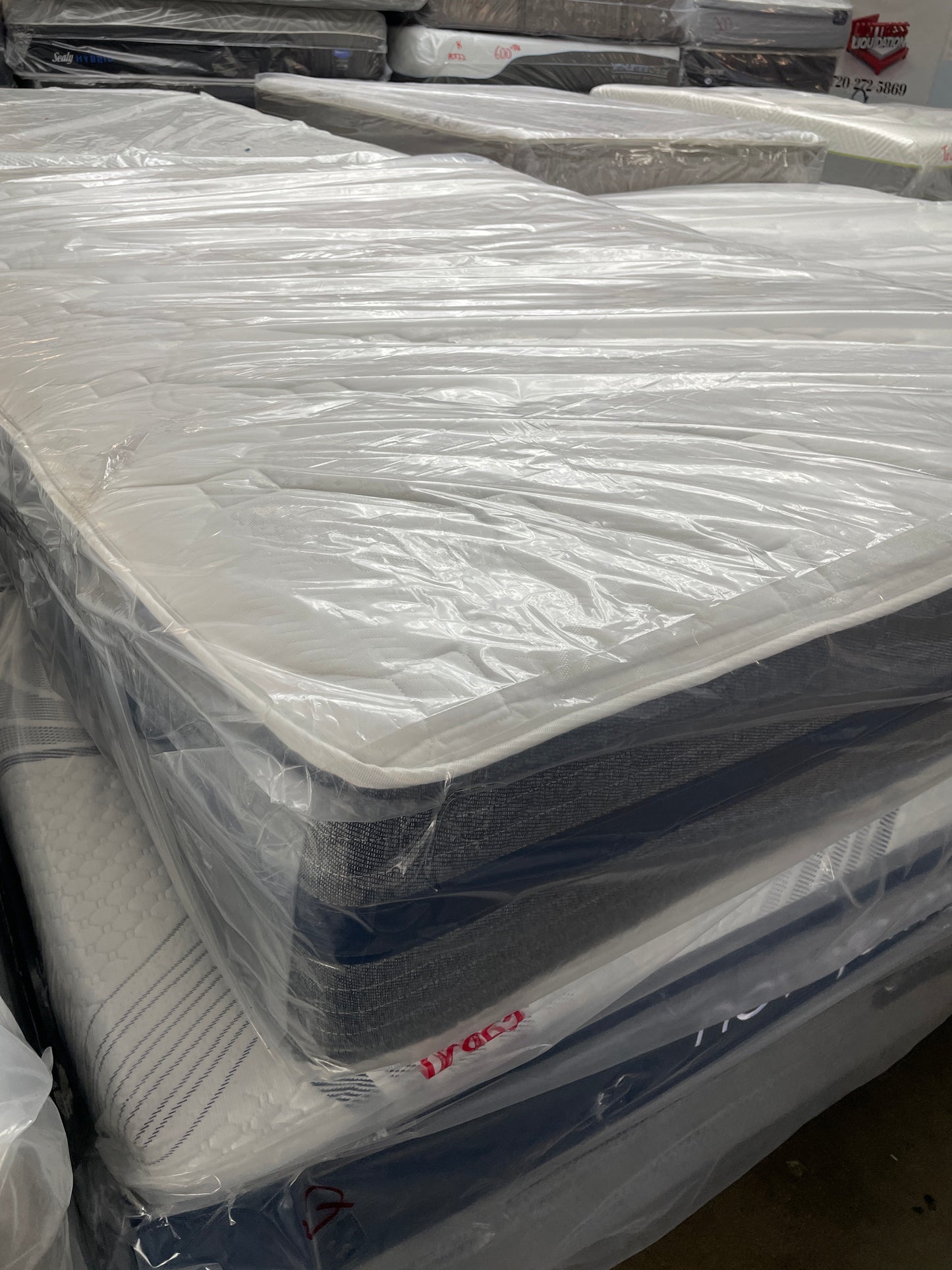 SERTA ISERIES HYBRID EUROTOP KING MATTRESS