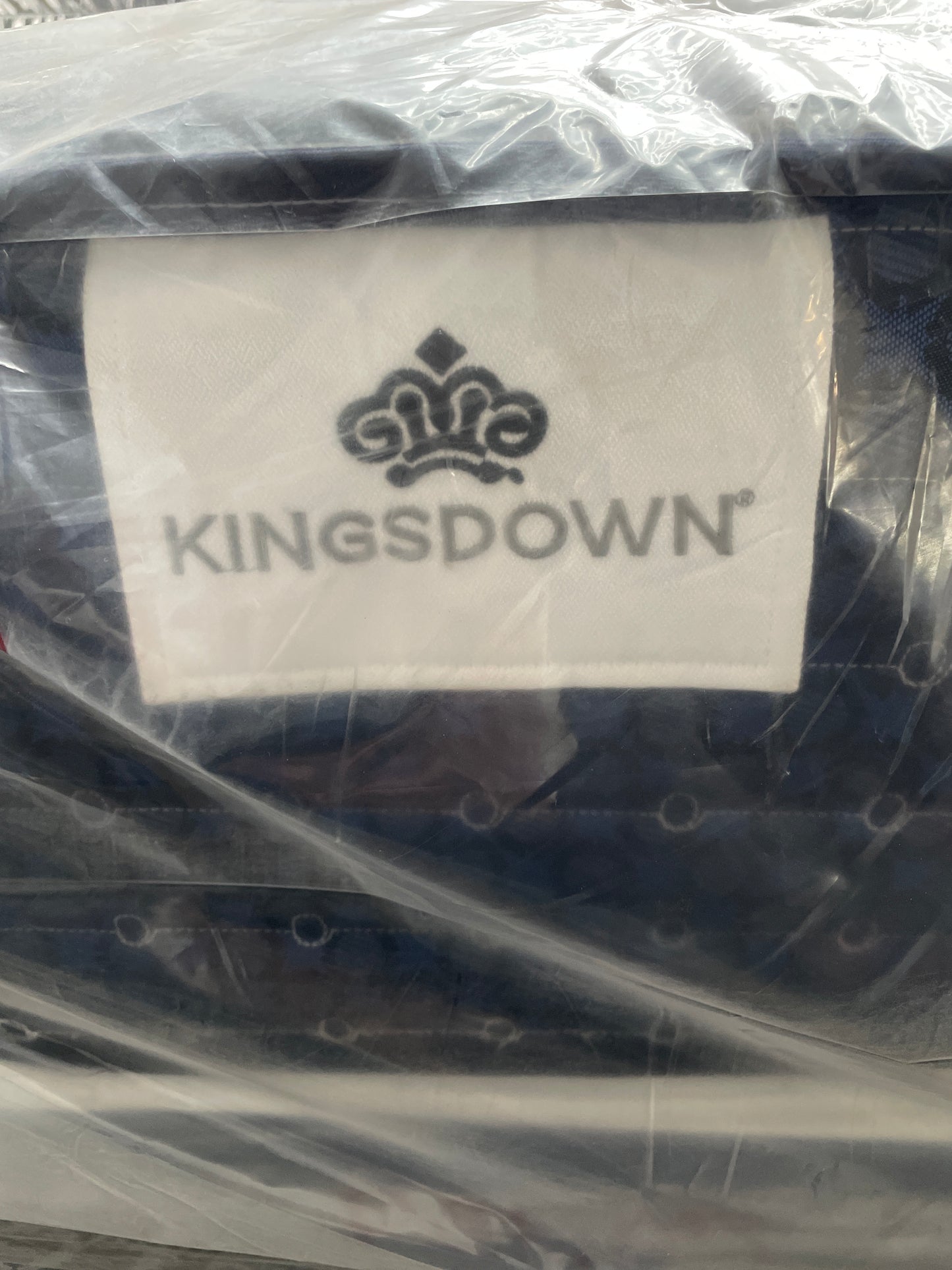 KINGSDOWN EUROTOP QUEEN MATTRESS