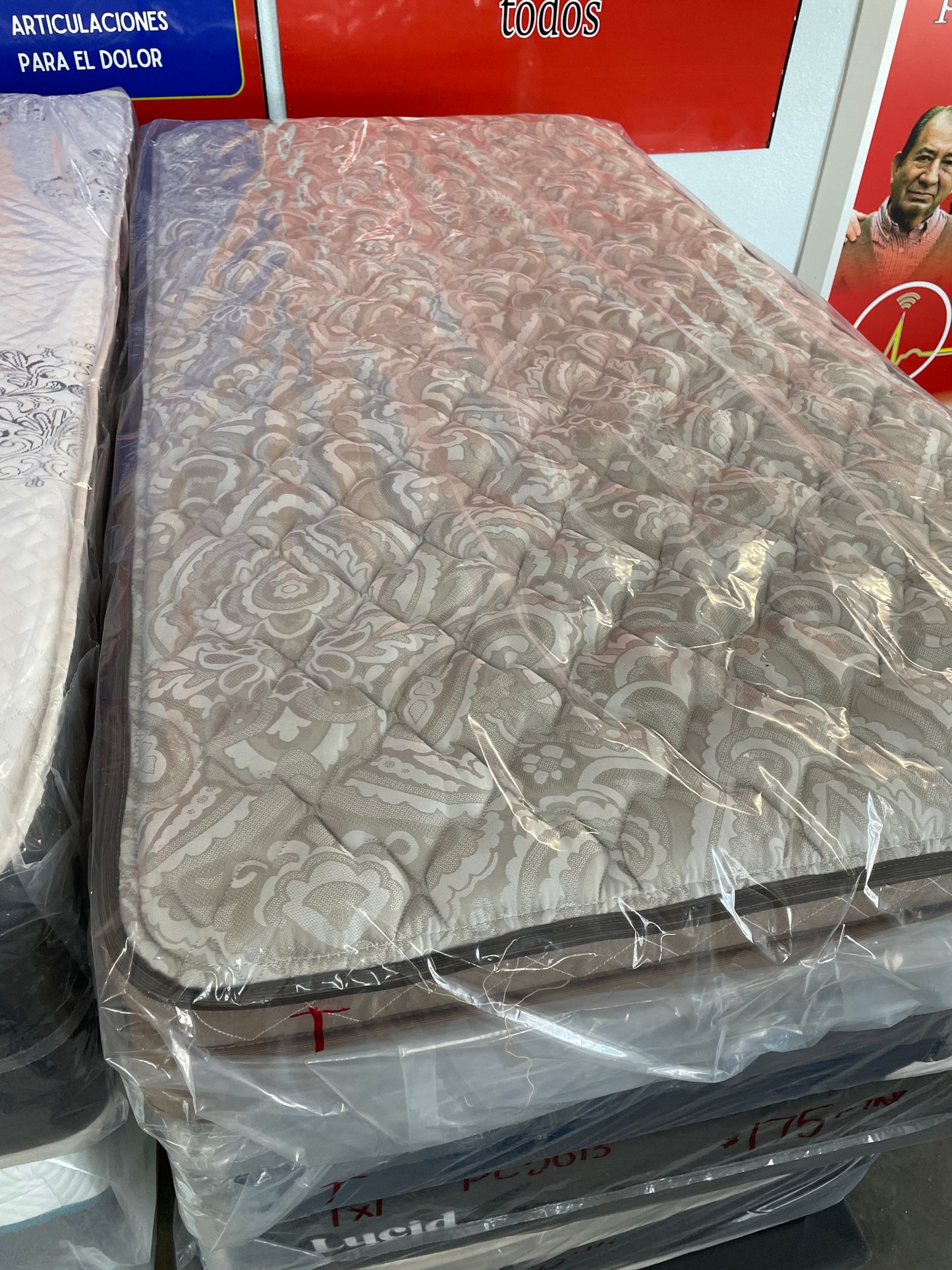HAMPTON AND RHODES EUROTOP QUEEN MATTRESS