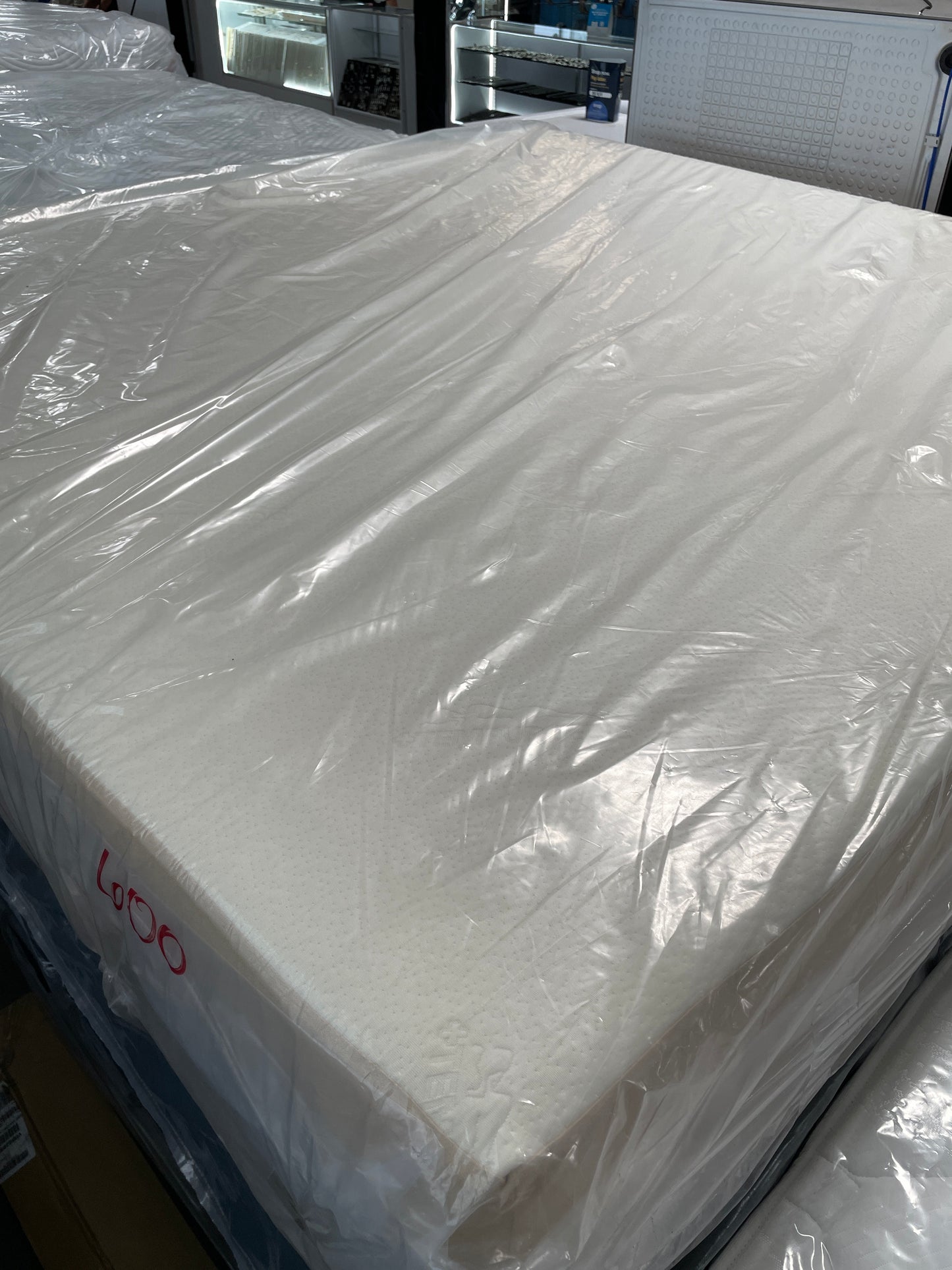 TEMPURPEDIC TAN FOAM MATTRESS