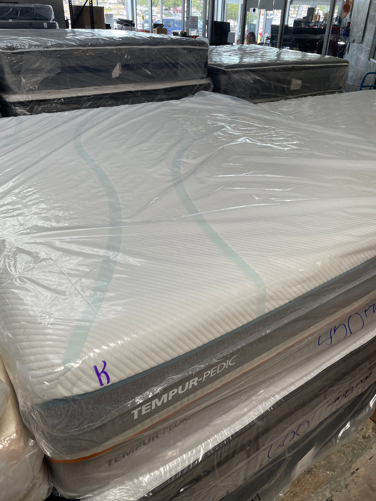 TEMPURPEDIC ADAPT MEDIUM