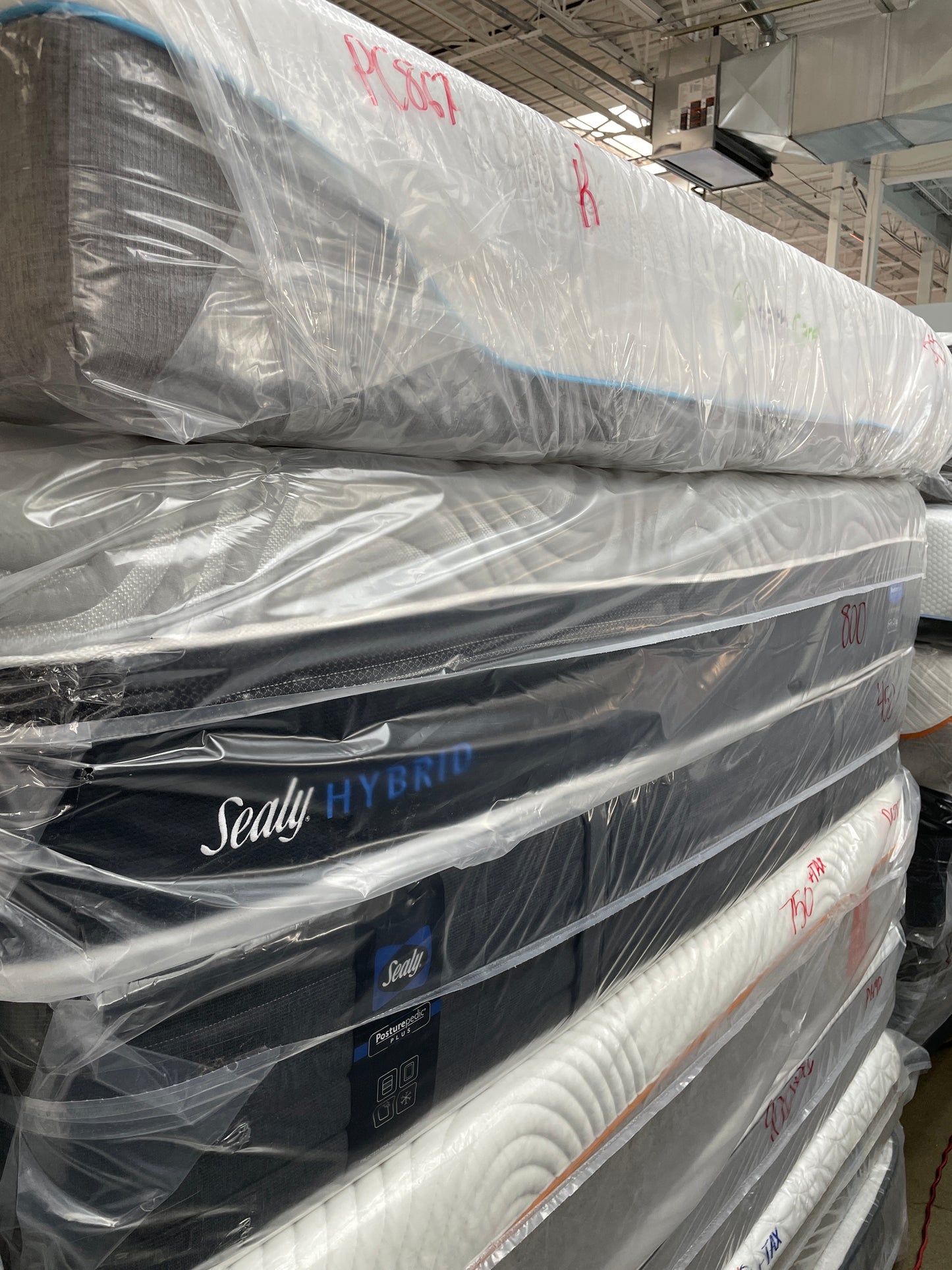 SEALY POSTUREPEDIC HYBRID PREMIUM QUEEN MATTRESS