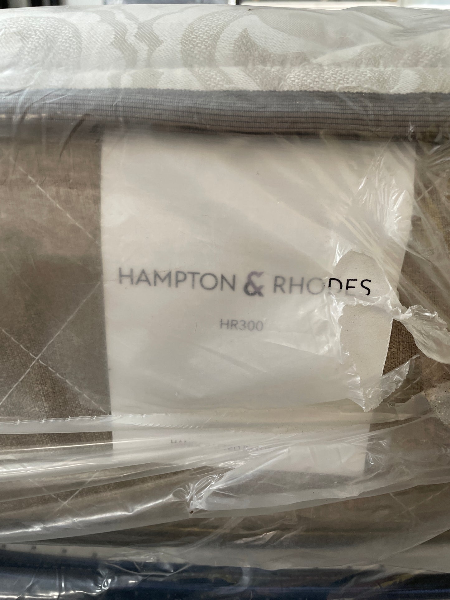 HAMPTON AND RHODES EUROTOP QUEEN MATTRESS