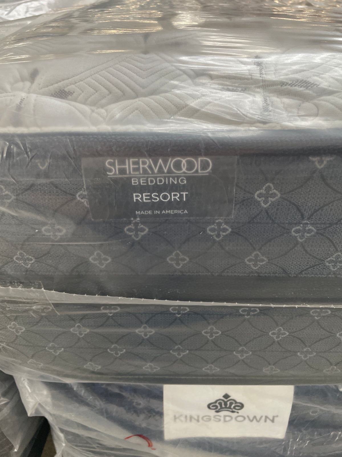 SHERWOOD RESORT QUEEN MATTRESS