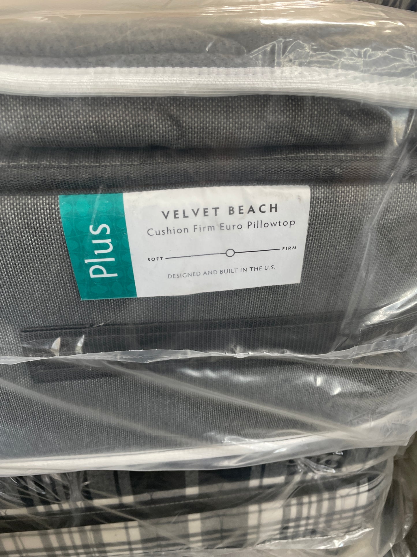 SEALY POSTUREPEDIC VELVET BEACH PILLOWTOP KING MATTRESS
