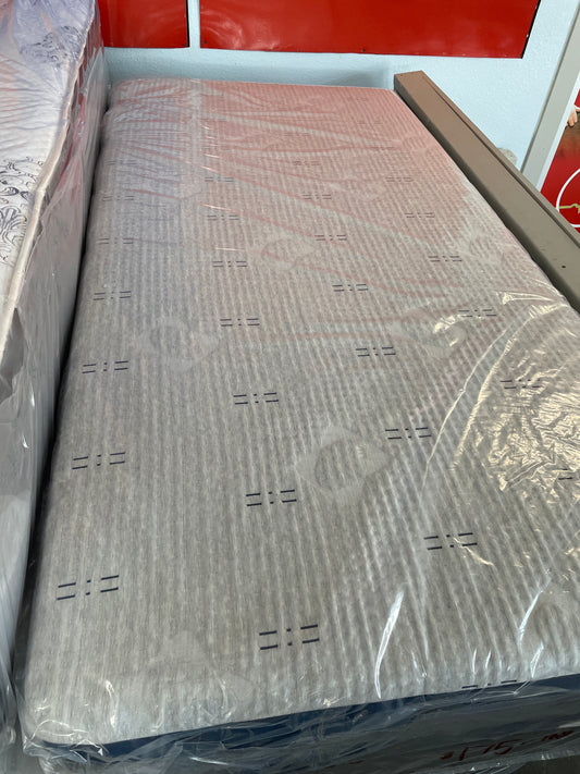 SLEEPYS TWIN MATTRESS