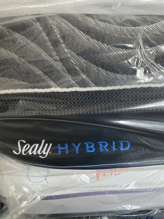 SEALY POSTUREPEDIC HYBRID PREMIUM QUEEN MATTRESS